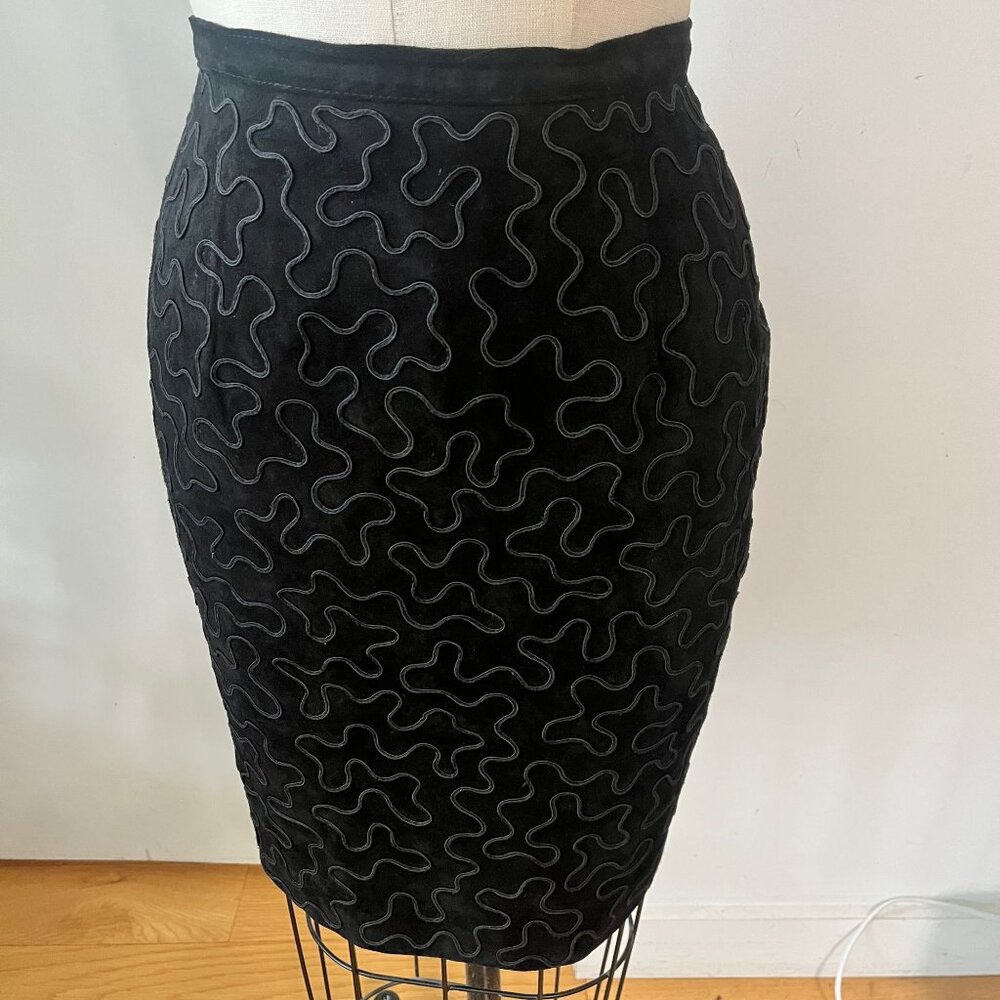Vintage Maxima For Bergdorf's  Raised Geometric Black  Suede‎ Skirt Size 14
